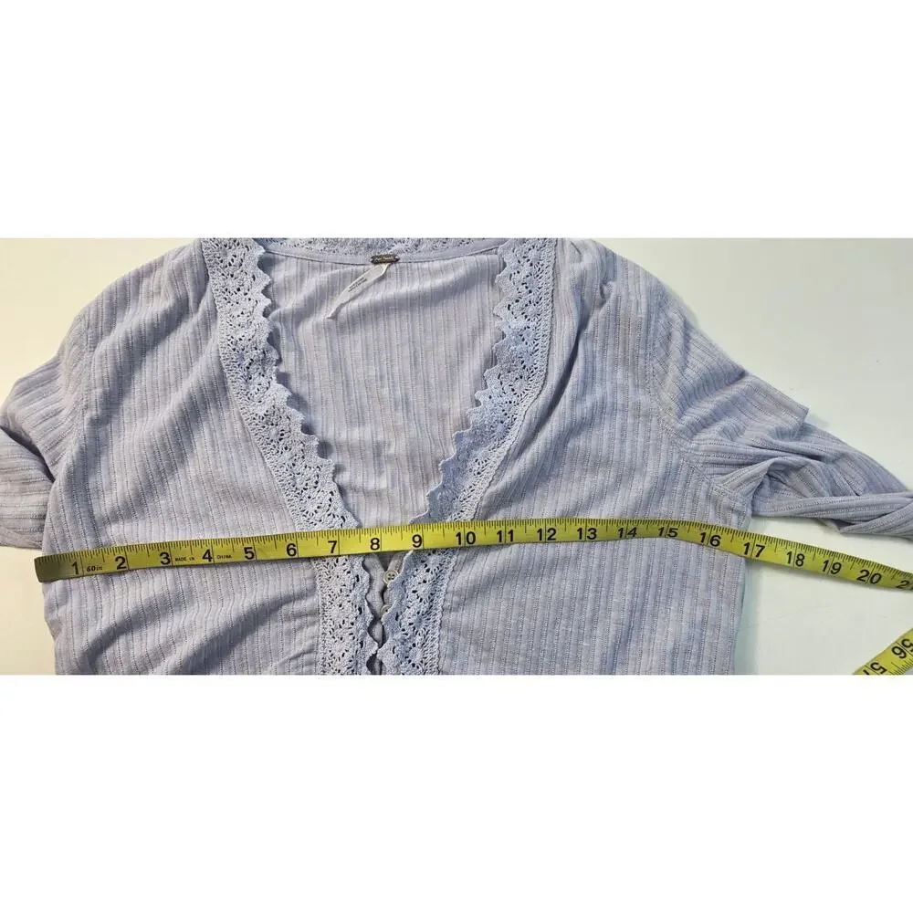Free people XS fairycore lavander tie waist crop top lace accent long sleeve EUC